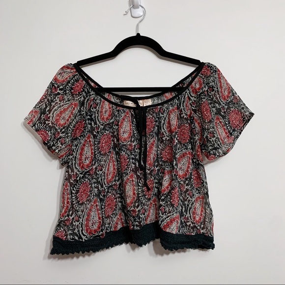 Band of Gypsies Tops - Band of Gypsies Lottie and Holly Paisley Crop Top, Size Small